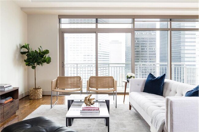 Building Photo - 1401 McKinney St