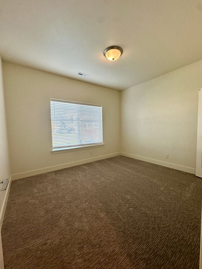 Building Photo - Beautiful Summerfield Home for RENT!!