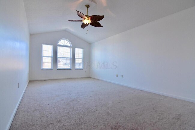 Building Photo - 674 Spring Valley Dr