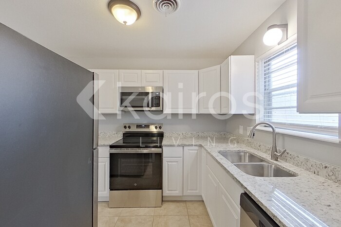 Building Photo - 5146 Susan Dr
