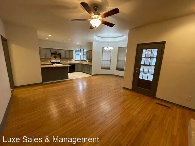 Building Photo - 4 br, 3 bath House - 1218 Three Oaks Circle