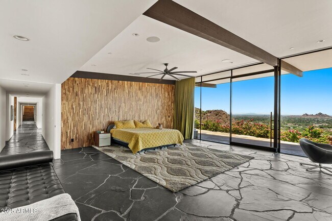 Building Photo - 4925 E Red Rock Dr