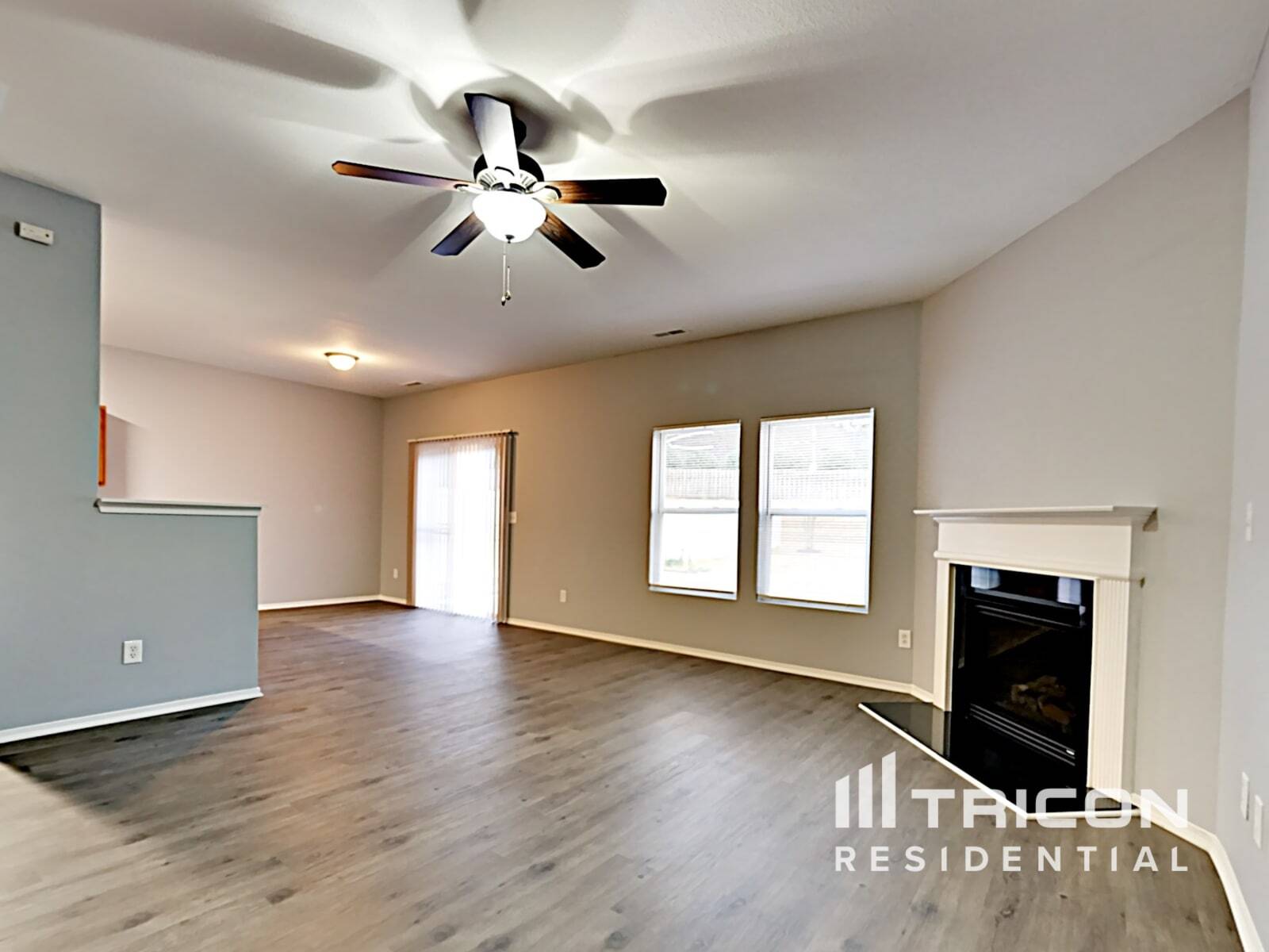 Building Photo - 964 Willow Creek Dr