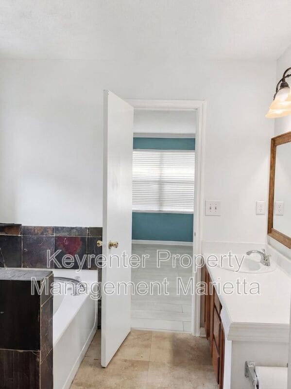 Building Photo - 7063 Grinder Ct