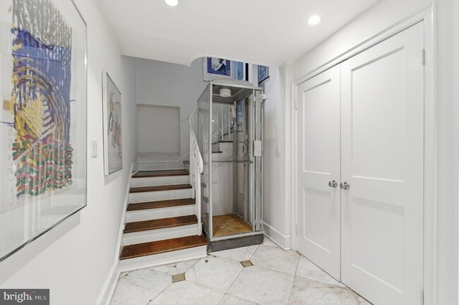 Building Photo - 3308 R St NW