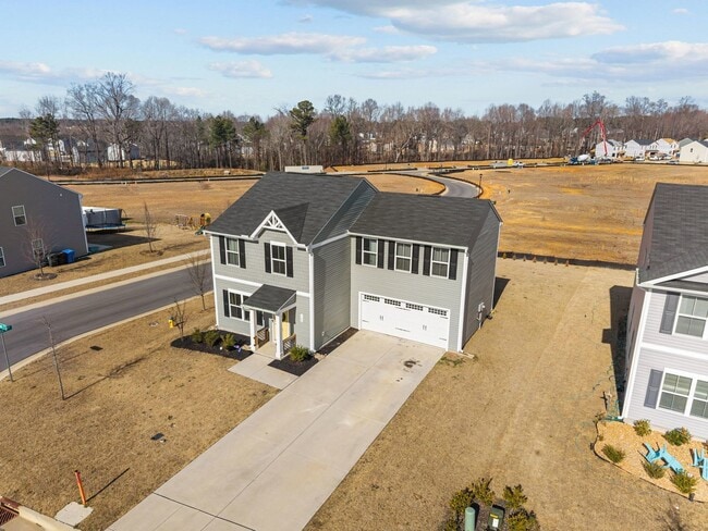 Building Photo - 160 Day Song Ct