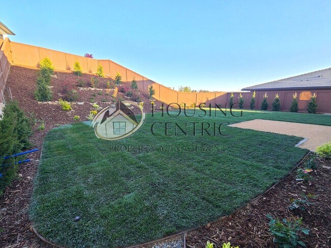Building Photo - 8067 Grant Dr