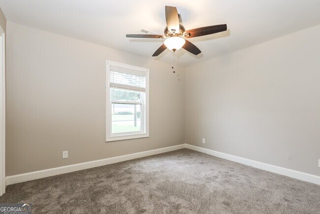 Building Photo - 2905 Garnet Way