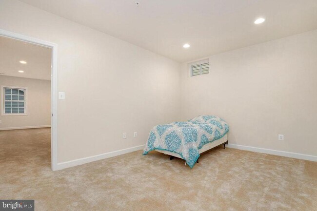 Building Photo - 13905 Bufflehead St