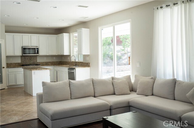 Building Photo - 36719 Torrey Pines Dr