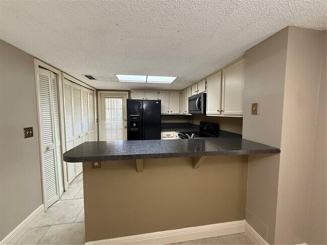 Building Photo - 2201 Fletchers Point Cir