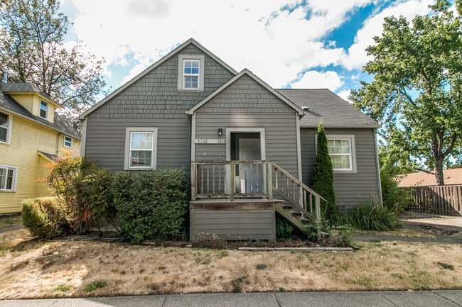 Primary Photo - Large Studio Apartment in downtown Eugene-...