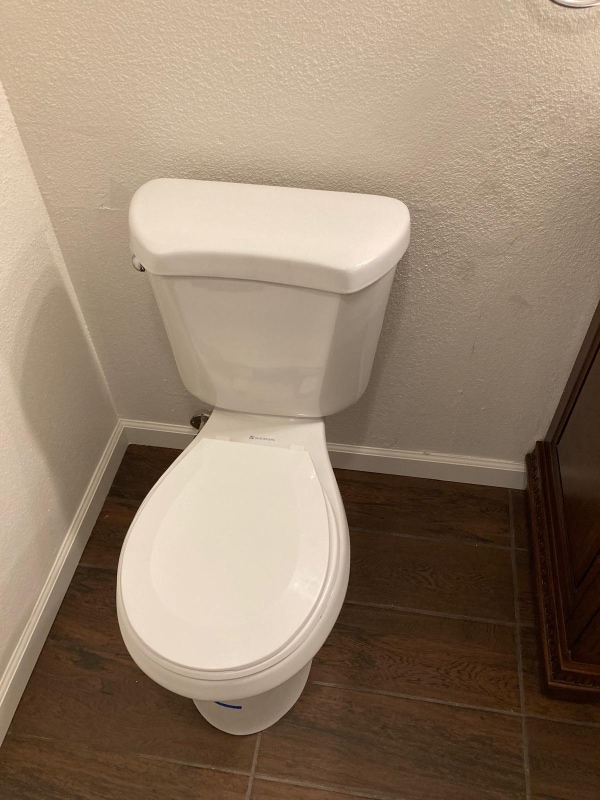 Building Photo - 166 Hackamore Ln