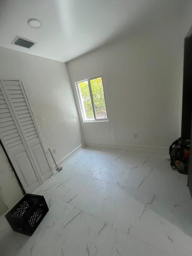 Building Photo - 1330 NW 51st Ter