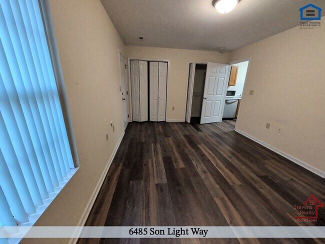 Building Photo - 6485 Son Light Way