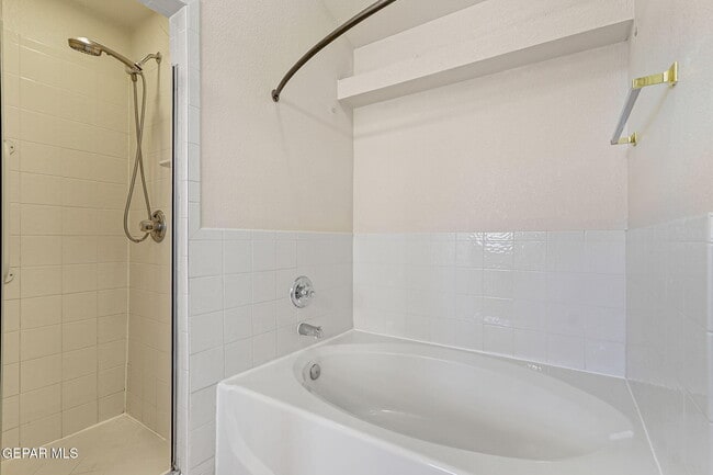 Building Photo - 12720 Tierra Mina Dr