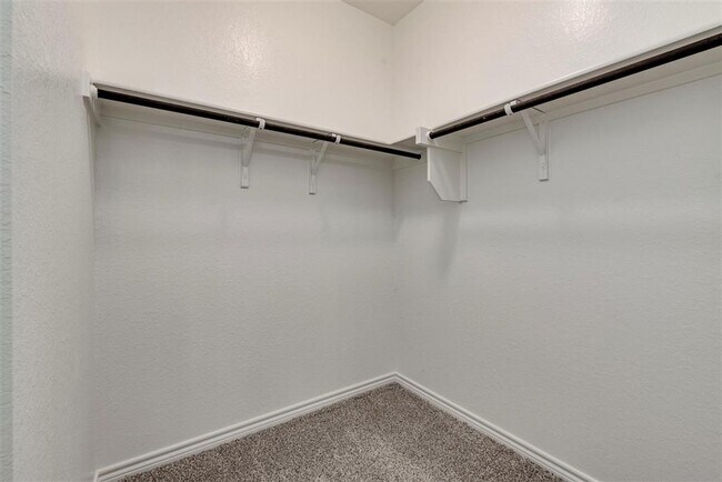 Building Photo - 1307 Ambler Dr