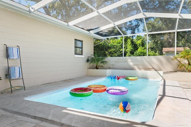 Building Photo - 919 Ave S SE