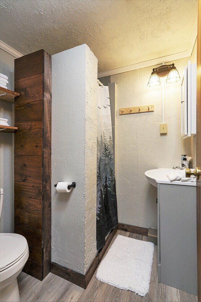 Building Photo - 72 Faulkner Rd