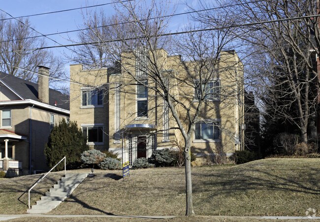 Building Photo - 2564 Erie
