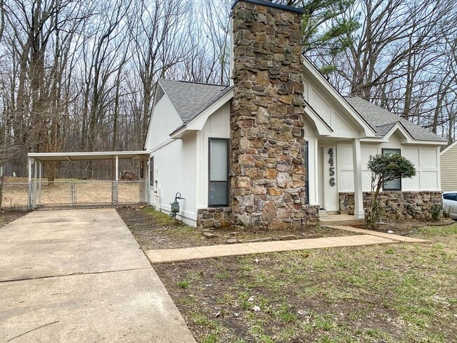 Building Photo - 3 Bed 2 bath in Raleigh / ss appliances an...