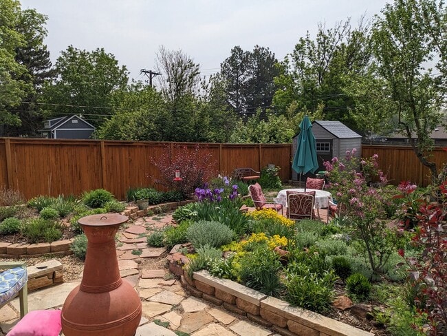 Building Photo - 1202 Paloverde Dr