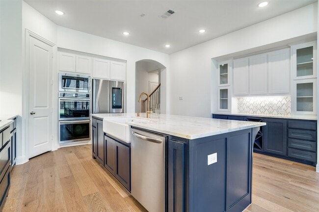 Building Photo - 3503 Foxhall St