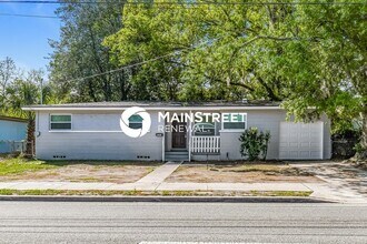 Building Photo - 3 Bedroom Pet-Friendly Home in Jacksonville, FL with Main Street Renewal