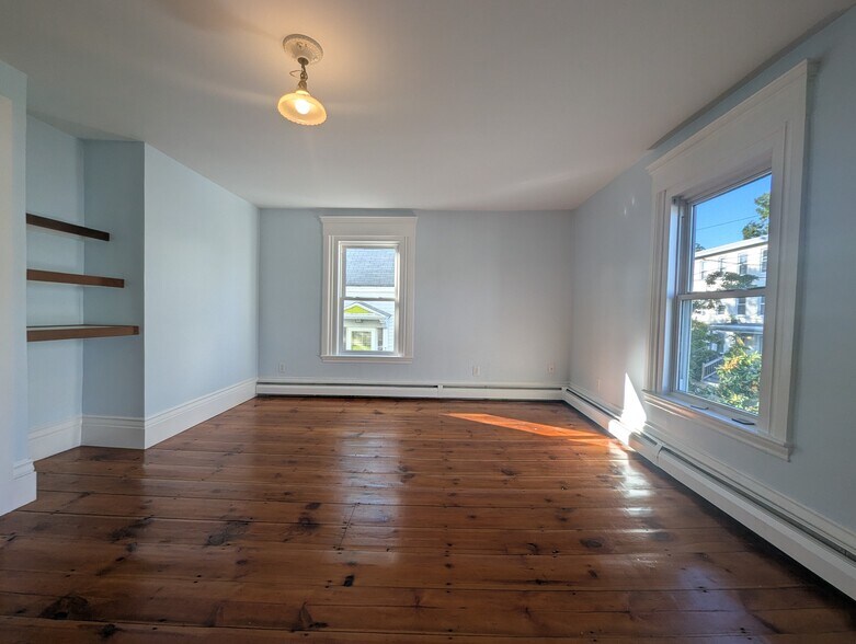 Bedroom 2 - 34 Tyng St