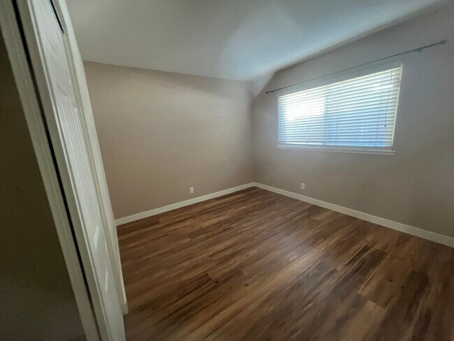 Building Photo - 14852 Rattan St