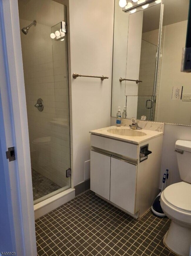 Building Photo - 111 Mulberry St