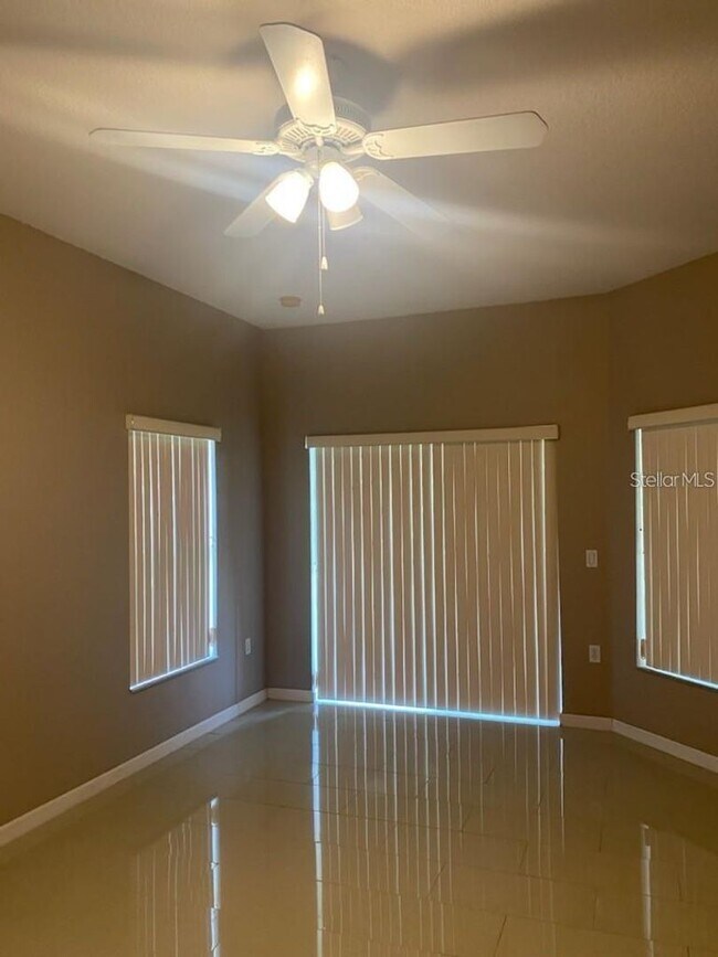 Building Photo - Bellalago Home