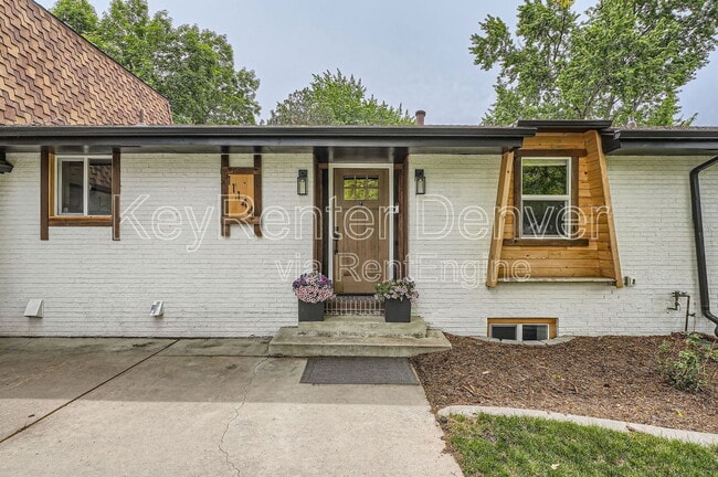 Building Photo - 11144 W 27th Ave