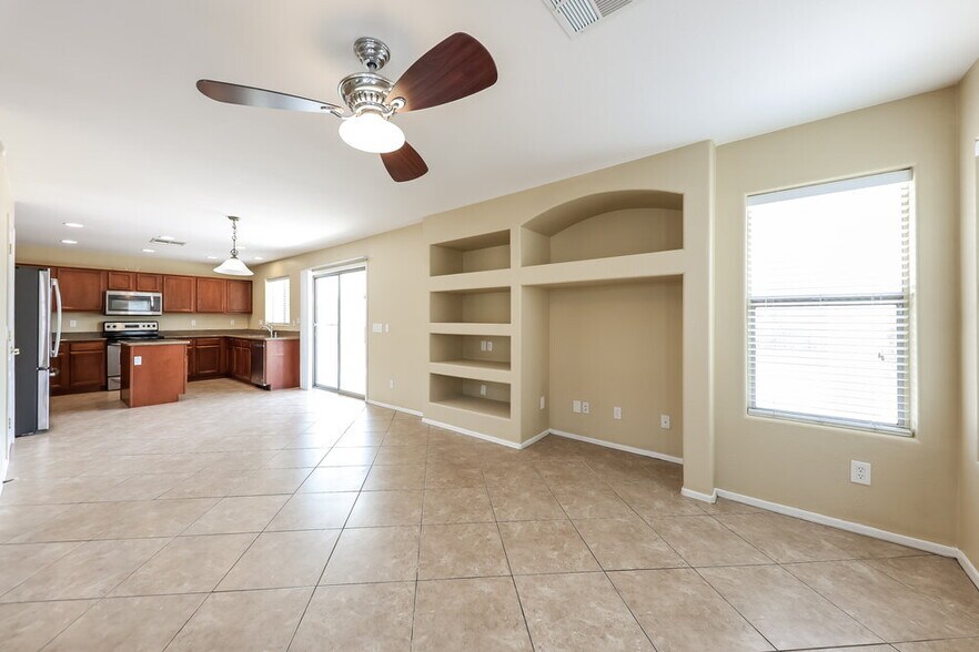 Building Photo - 27717 N 64th Dr