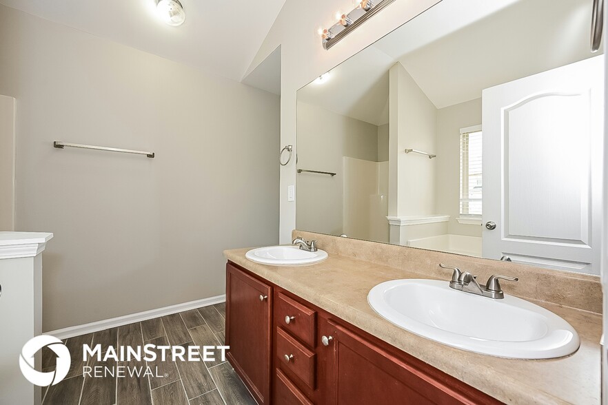 Building Photo - 7815 Bell Tower Ln