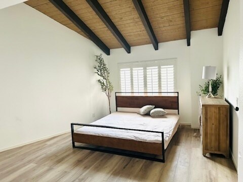 Building Photo - 10444 Canoga Ave