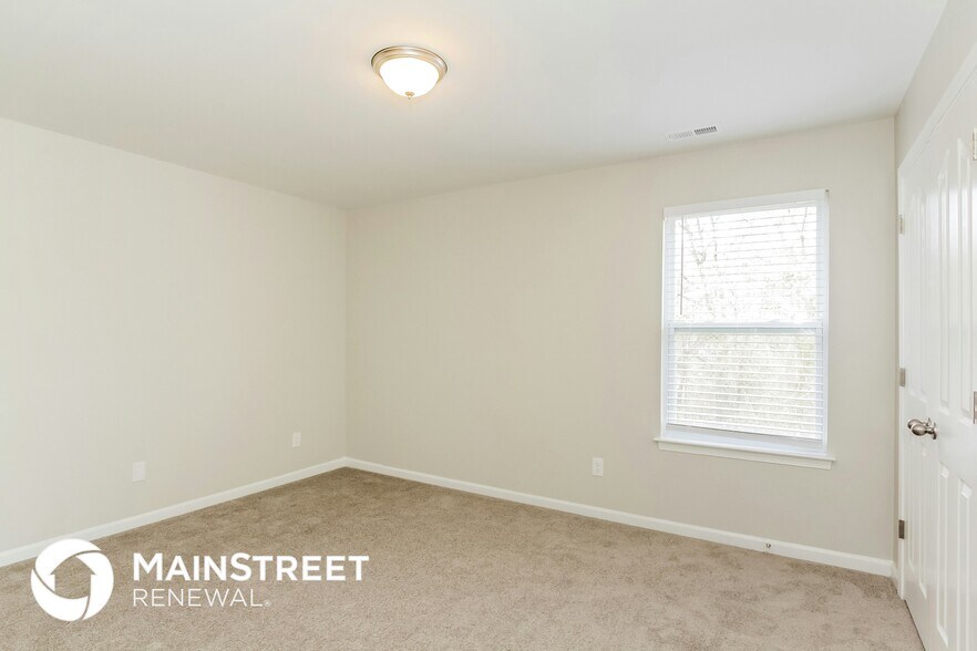 Building Photo - 5229 Stowe Derby Dr