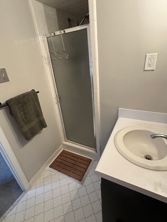 Building Photo - 409 Crosscreek Cir