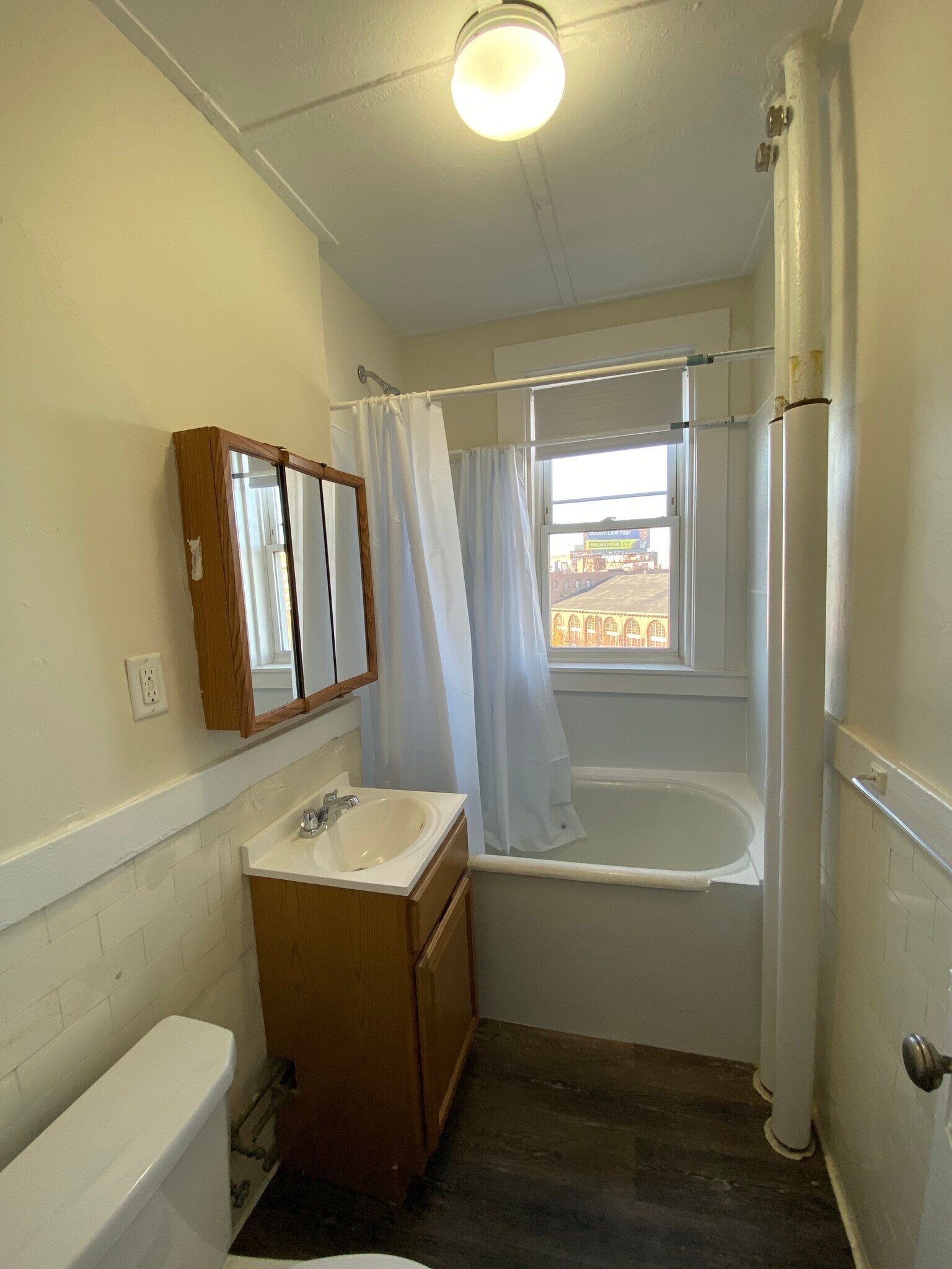 Building Photo - 1108 Boylston St