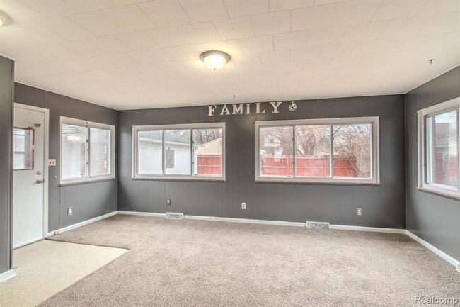 Building Photo - 21135 Virginia Ave