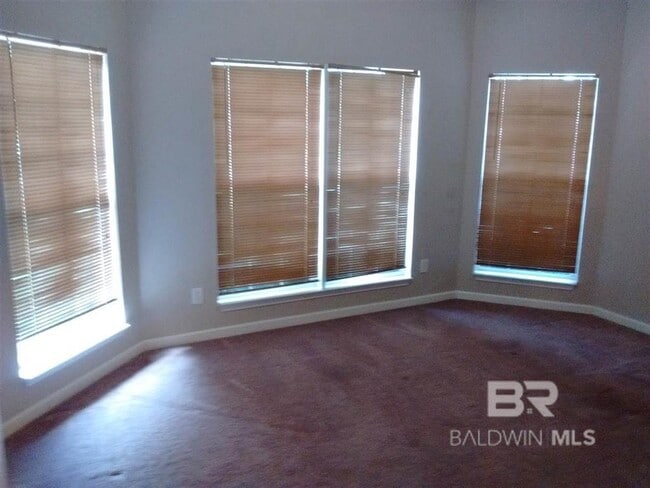 Building Photo - 1129 Sloane Cove