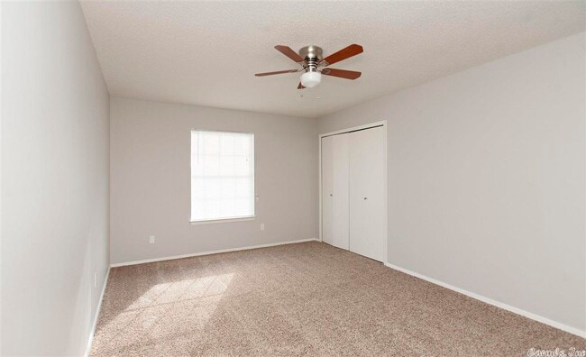 Building Photo - 15 Powhatan Dr