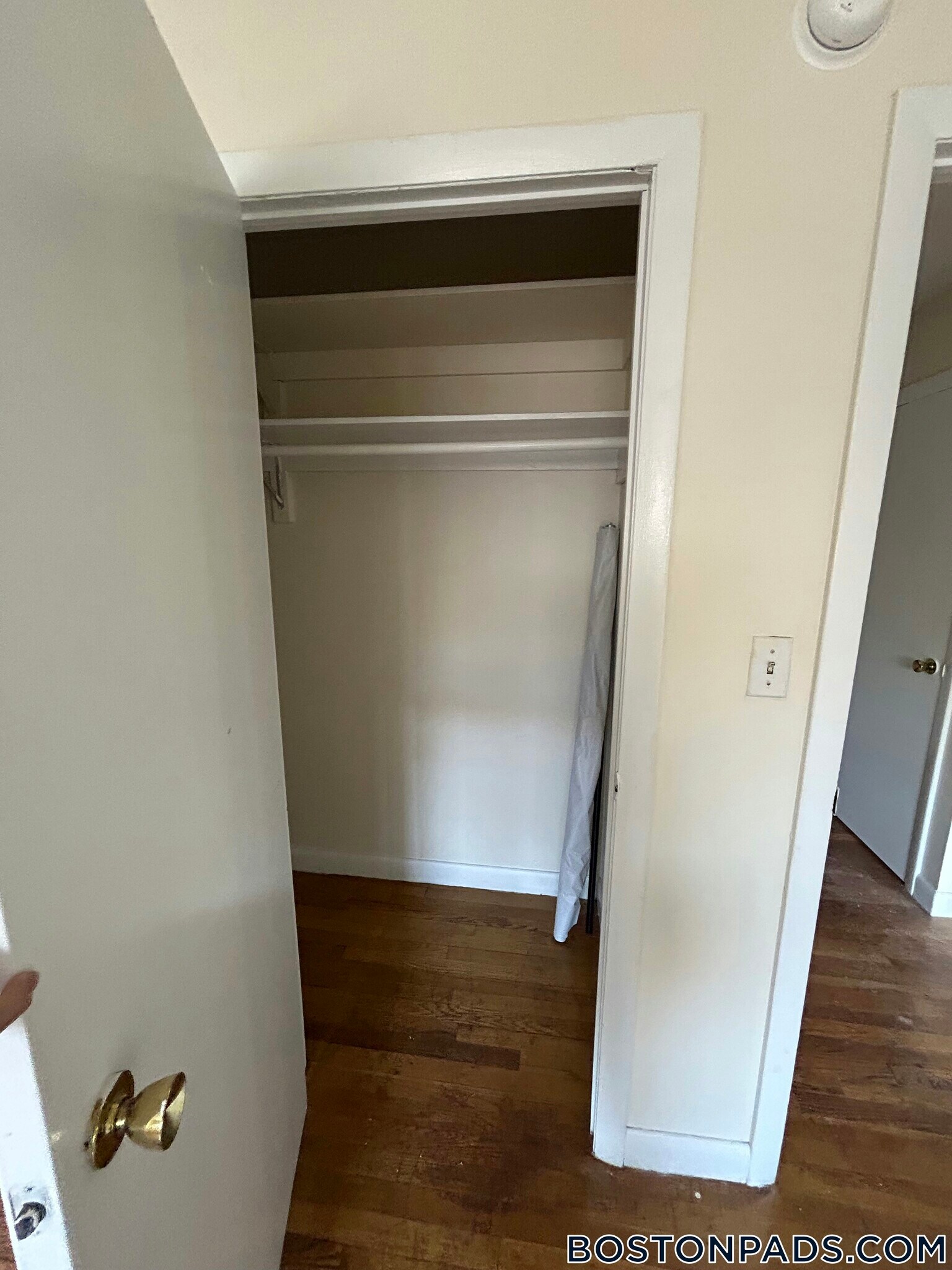 Building Photo - 84 Gardner St