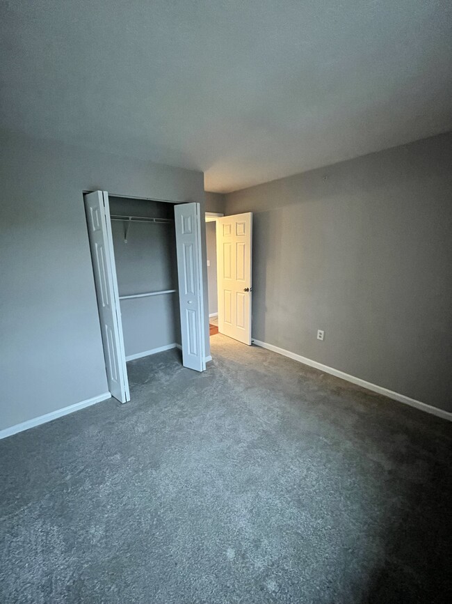 Main bedroom - 1208 Mist Wood Ct