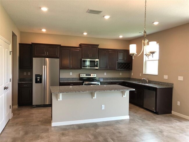Building Photo - 8919 Reserve Manor Dr