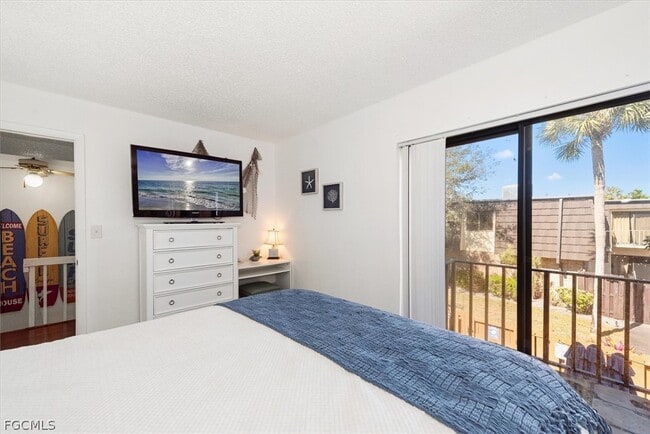 Building Photo - 4029 Sandlewood Ln