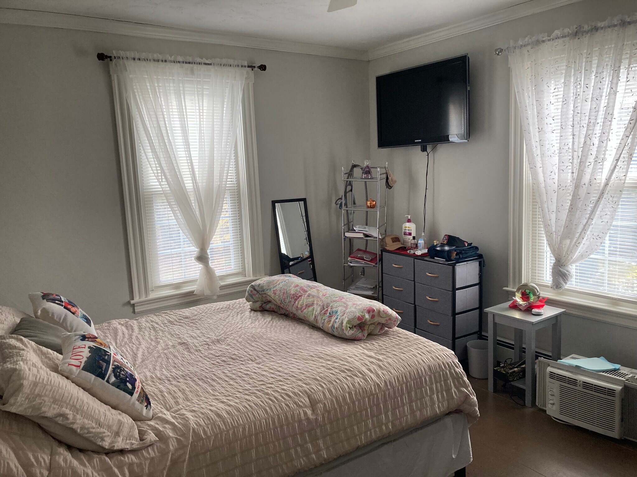 Building Photo - 155 Hill St