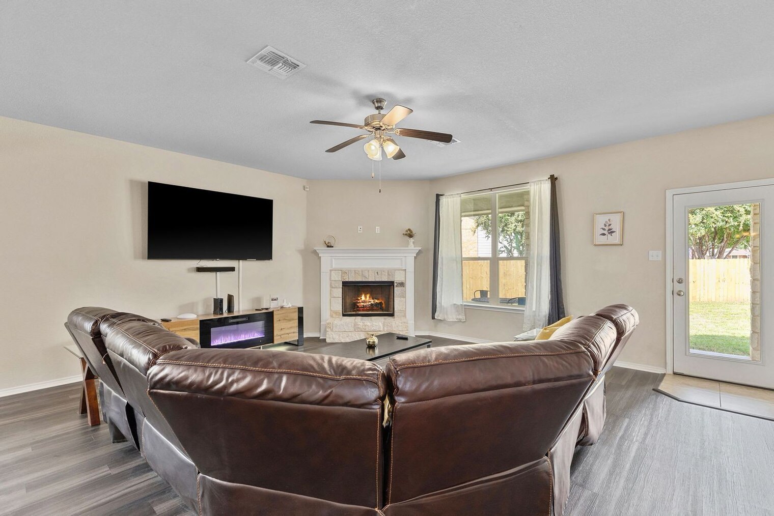 Building Photo - 4905 Ledgestone Trail