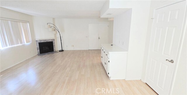 Building Photo - 630 W Dryden St