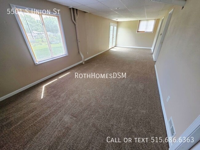 Building Photo - 5501 S Union St